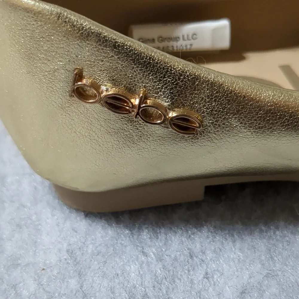 NWT Bebe girls Gold shoes Size 7